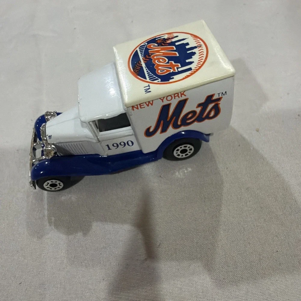 Matchbox MLB Baseball Flareside Pick-Up‎ Lot of Loose Diecast Cars 1990s